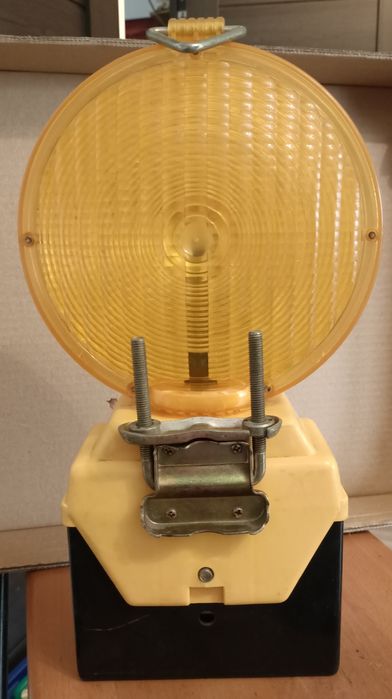 2 buc lampi de balizaj,cu lumina intermitenta