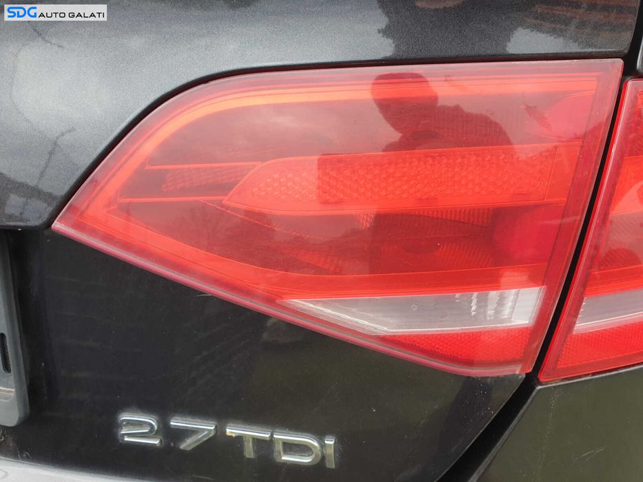 Tripla Stop Lampa Dreapta de pe Haion Hayon Portbagaj Audi A4 B8 Berlina Sedan NFL Non Facelift 2008 - 2012 [K4644]