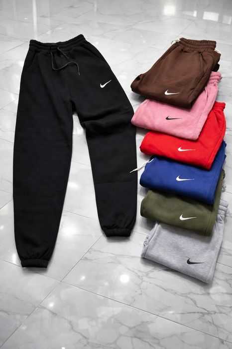 2 pantaloni la 99 lei