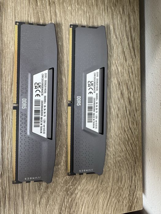 Corsair VENGEANCE,32GB(2x16GB), DDR5, AMD EXPO, 5600MT/s, CL36