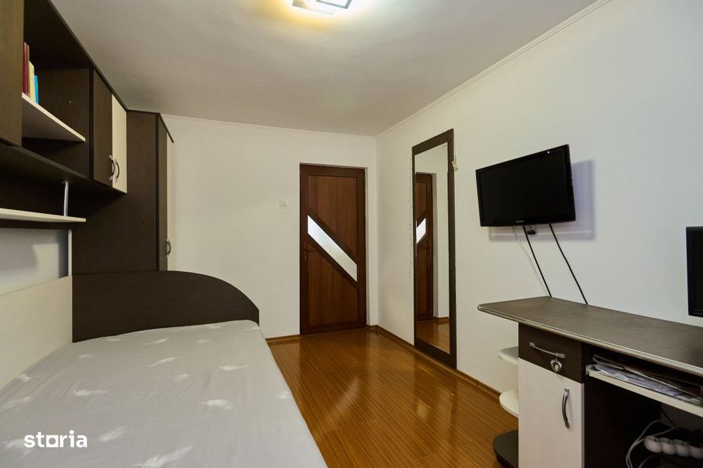 Casa + teren 507 mp cu vecin padurea Pitesti