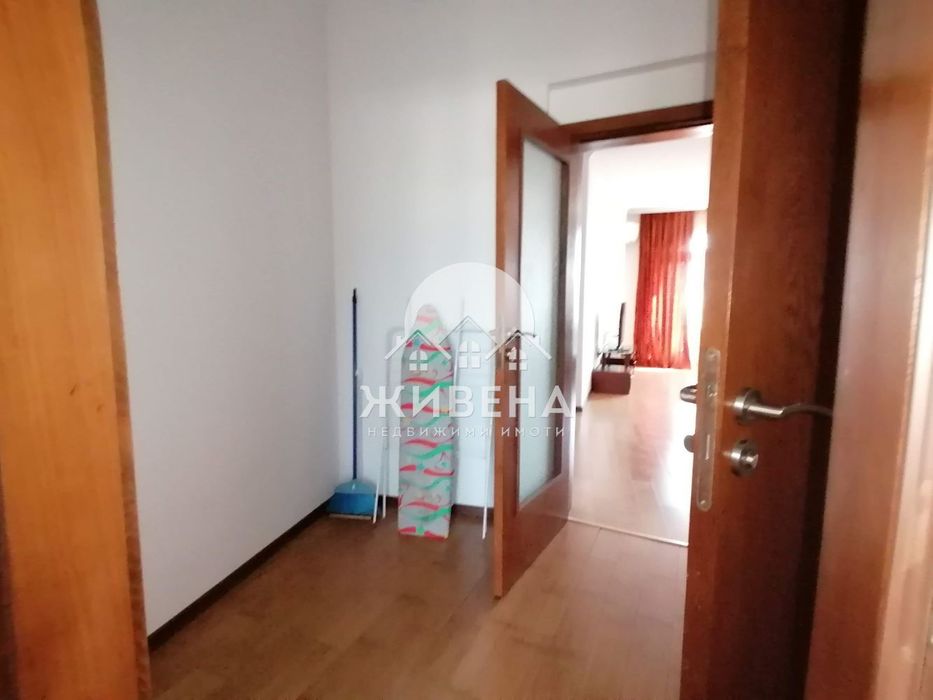 Дава се под наем Тристаен апартамент в к.к. Св.Св. Константин и Елена - 120 кв.м за 947.58 € - Снимка #12