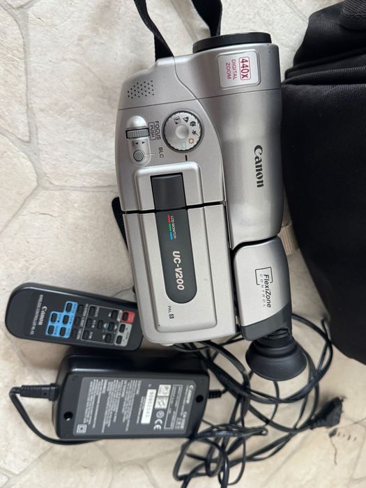 Camera video CANON UC-V200