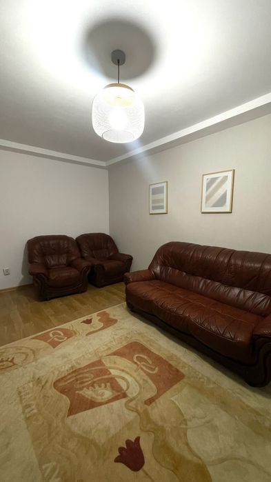 Persoana fizica inchiriz apartament 3 camere zona piata dacia