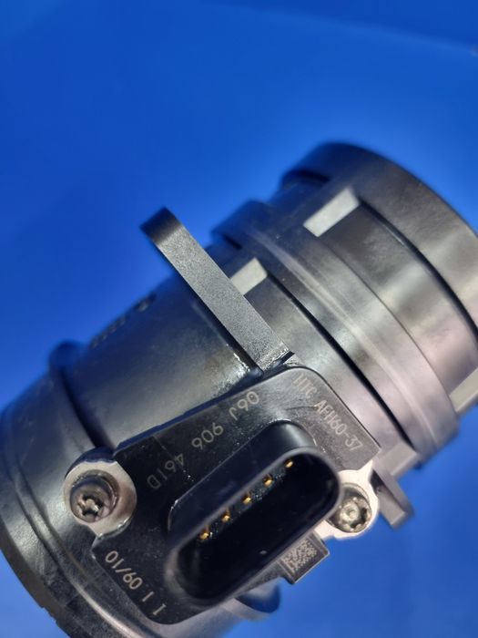 Debitmetru aer audi a5 a4 b8