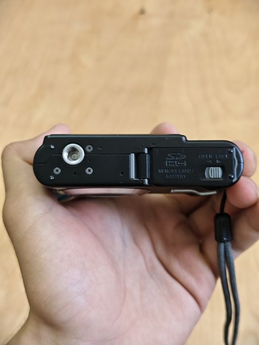 Panasonic Lumix DMC-FX10 мыльница