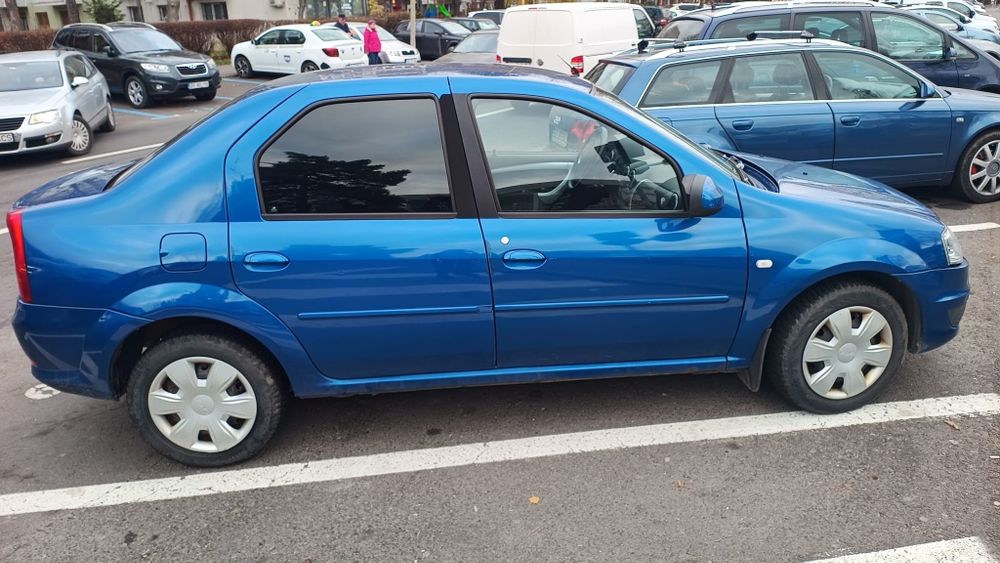 Dacia Logan 1.6 benzina unic proprietar cumpărată de nouă