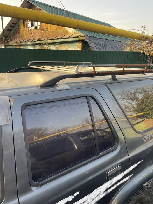 Toyota Hilux Surf 130