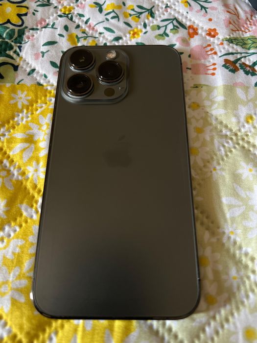 IPhone 13про 128ГБ