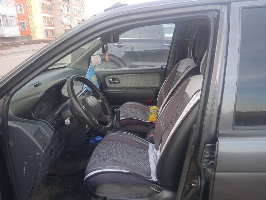 Митсубиси Спейс вагон