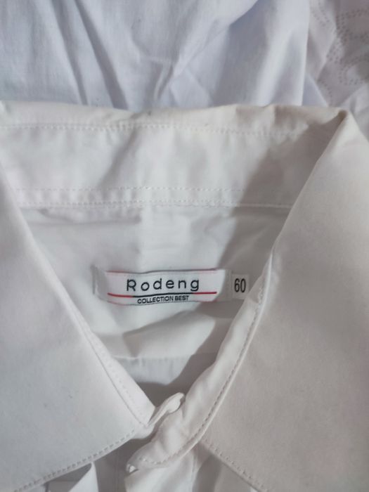 Продам белые рубашки на девочек