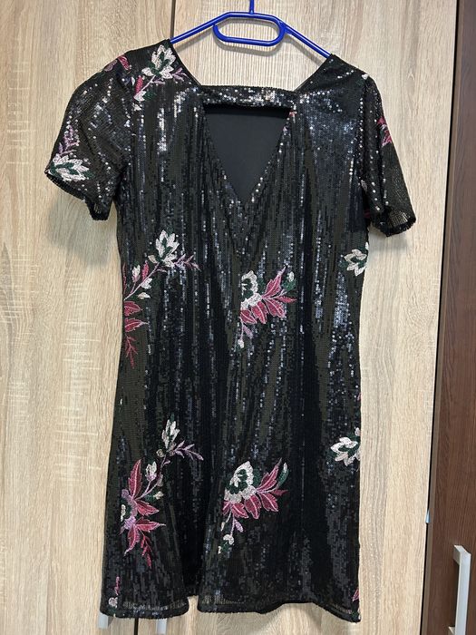 Rochie paiete marimea M
