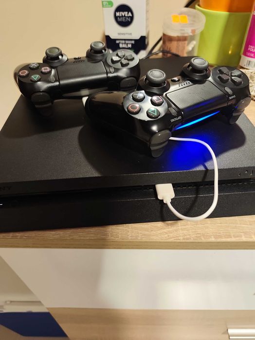 Playstation 4 slim 1tb
