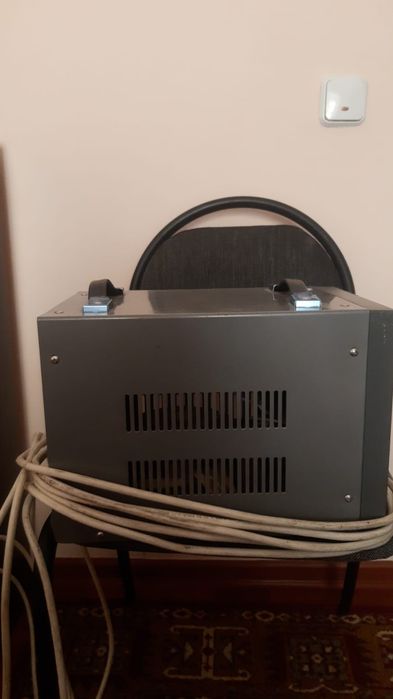 Прадаётся Стабилизатор