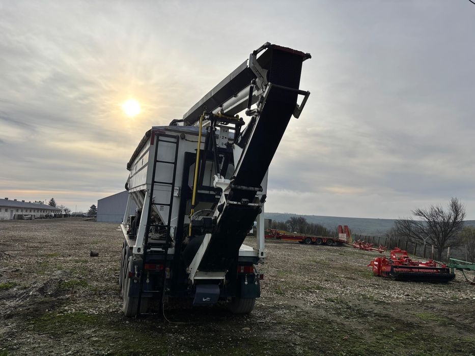Remorca agricola de transfer samanta si Igrasamant Convey All CST19000