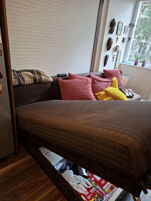 Диван четириместен разтегателен с лежанка и повдигащ се механизъм