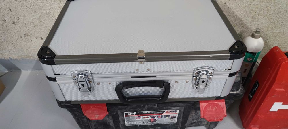 Куфар с инструменти WORKPRO / 119 части /