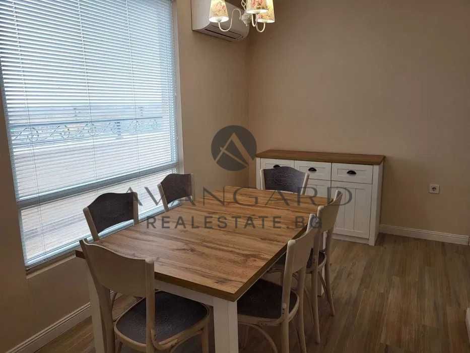 Продава се Многостаен апартамент в Пловдив, Тракия - 126 кв.м за 1905 €/кв.м - Снимка #2