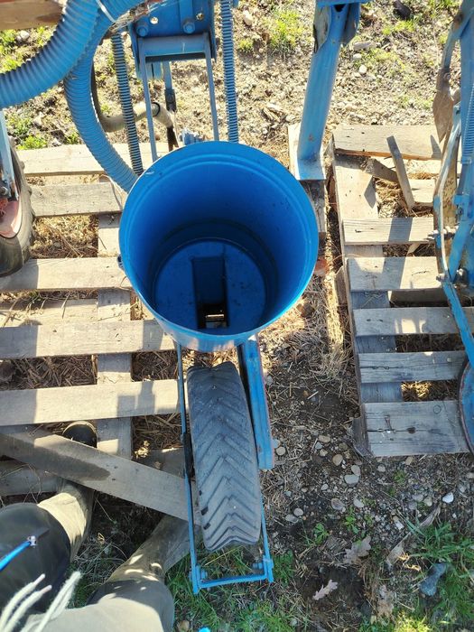 Semănătoare porumb SPC – 4 rânduri – stare foarte bună