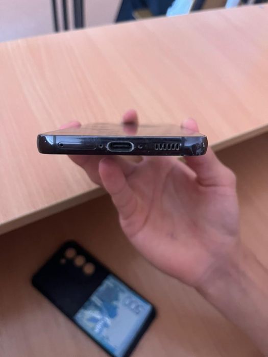 Samsung Galaxy S23 8/256g