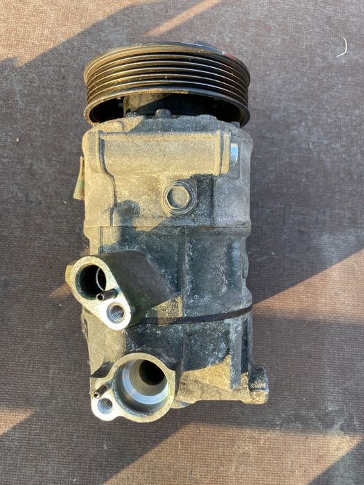 Компресор климатик Vw Audi 5N0820803