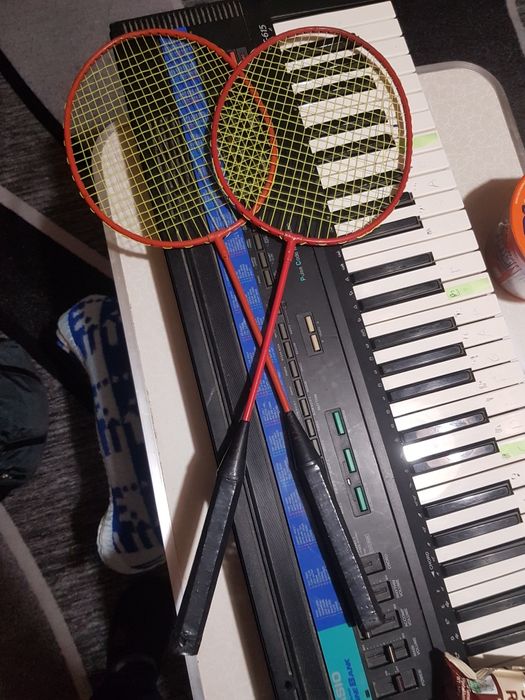 ракети за бадминтон и федербал