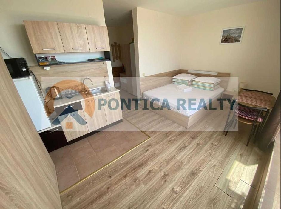 Студио с панорамна гледка море в Свети Влас