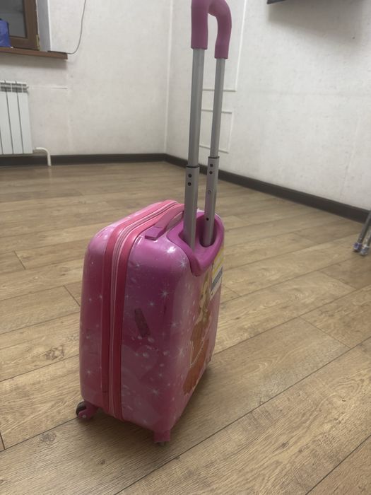 Чемодан детский