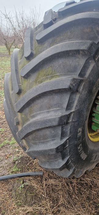 Anvelope john deere