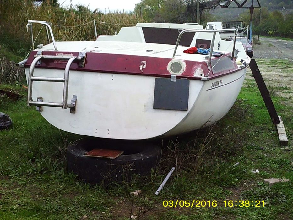 Продавам Моторна яхта DUFOUR T7
