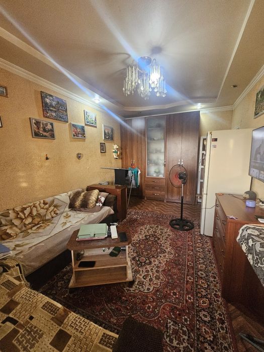 Продам 2 комнатная Буюк ипак йули метро