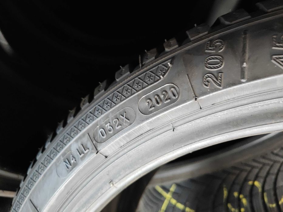 4бр.зимни гуми 205/45/17 Kleber