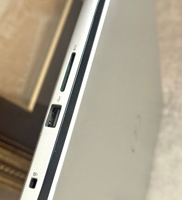 (Ноутбук DELL) P93G/P93G001