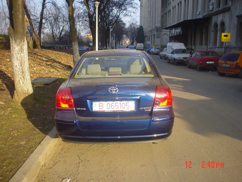 PREȚ MIC – Toyota Avensis 2.2 D-4D 150 CP – merge foarte bine