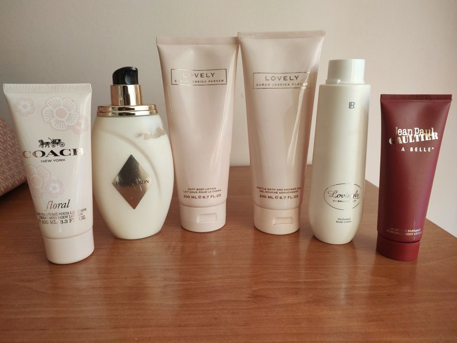 Оригинални дамски лосиони и душ гелове