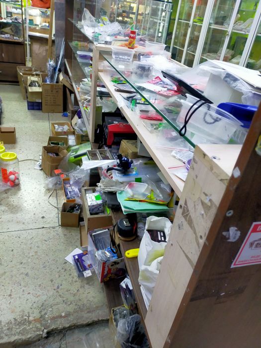 Продам витрины б/у