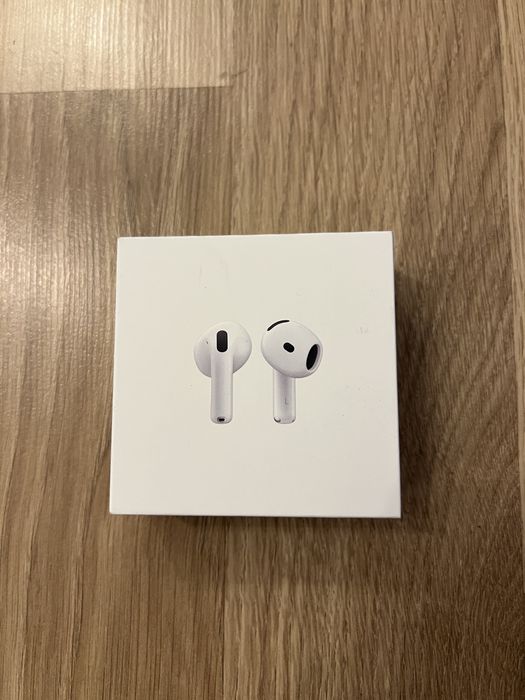 AirPods 4, неразопаковани