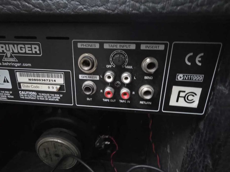 Комбоусилитель для электрогитары Behringer GMX110 Vtone