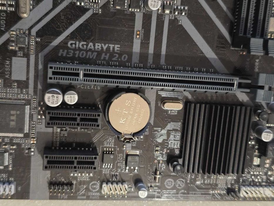 Placa de baza Gigabyte H310M H 2.0 Intel LGA1151 mATX - poze reale