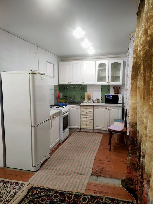 Сдам 3х комн кв.за 70тыс+ком.услуги.