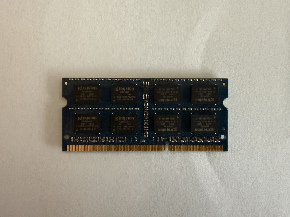 Рам памет за лаптоп  ADATA и Kingston 2x2 GB DDR3 1066Mhz