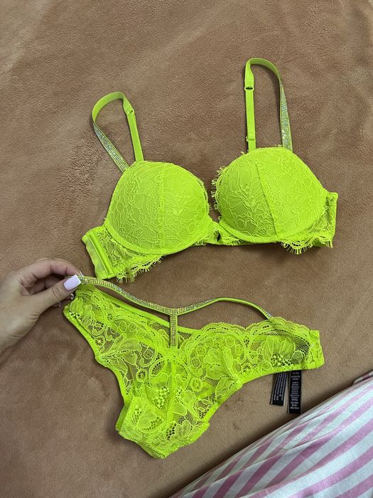 Комплект белья Victoria Secret