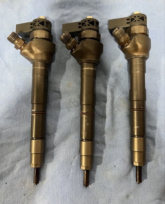 Injectoare golf 7, passat b8, skoda octavia 3. 04L 130 277 AJ
