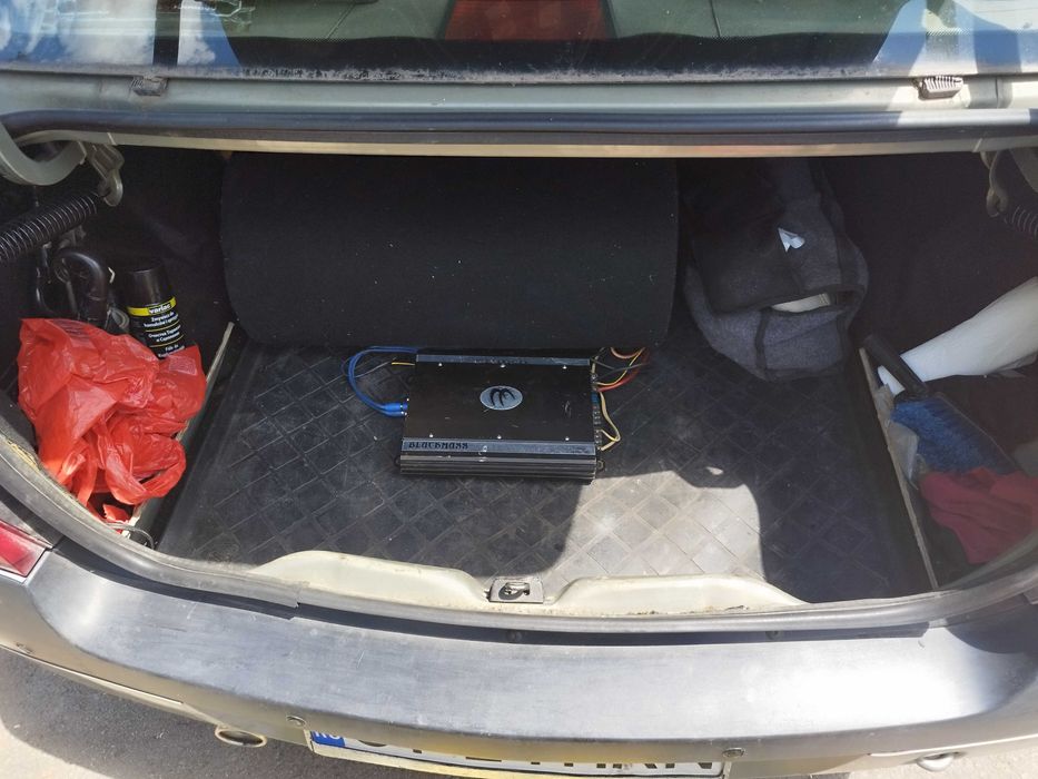 Subwoofer / tub de bass auto Magnat + statie auto Crunch