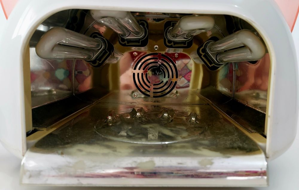 УФ-лампа профессиональная