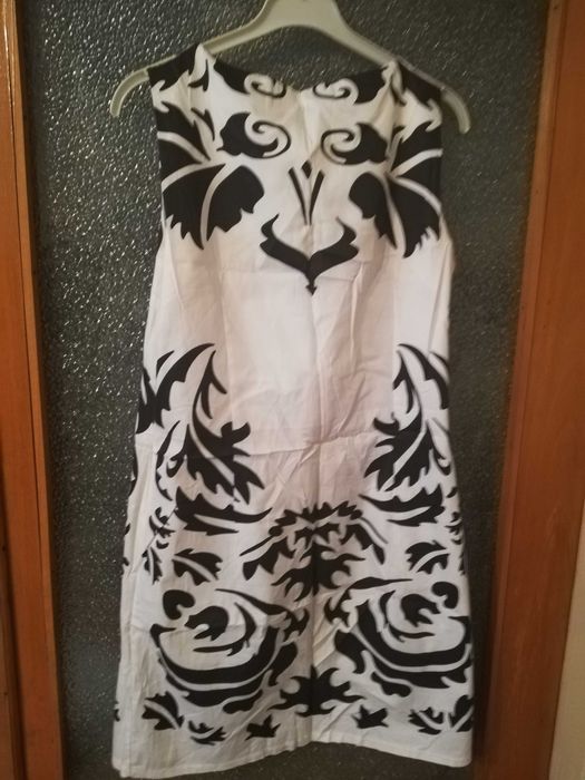 Rochie alba cu model, Marimea 42, NEGOCIABIL