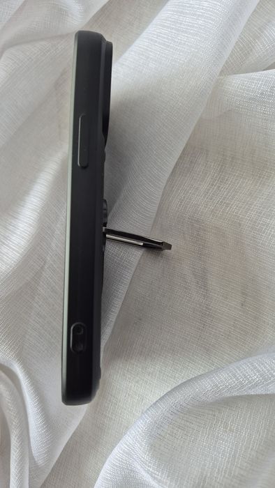 Продам чехол на айфон 13 мини