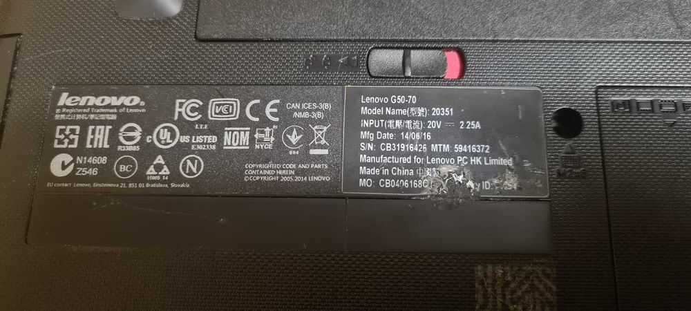 Laptop Lenovo cu procesor I5-4200U,8 Gb RAM si SSD de 120 Gb