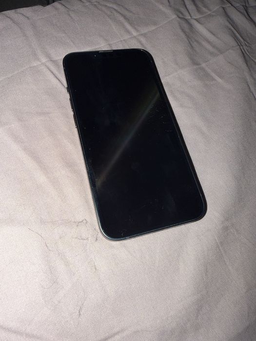 Iphone 13. In stare buna