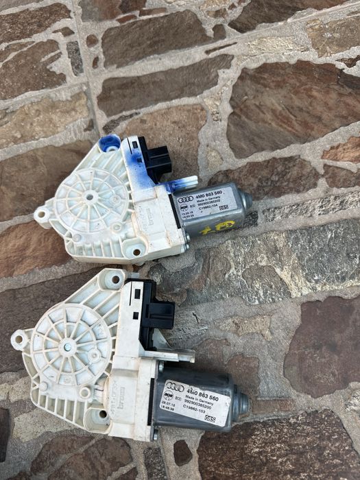 Motoras portbagaj Audi Q7 4M0863560